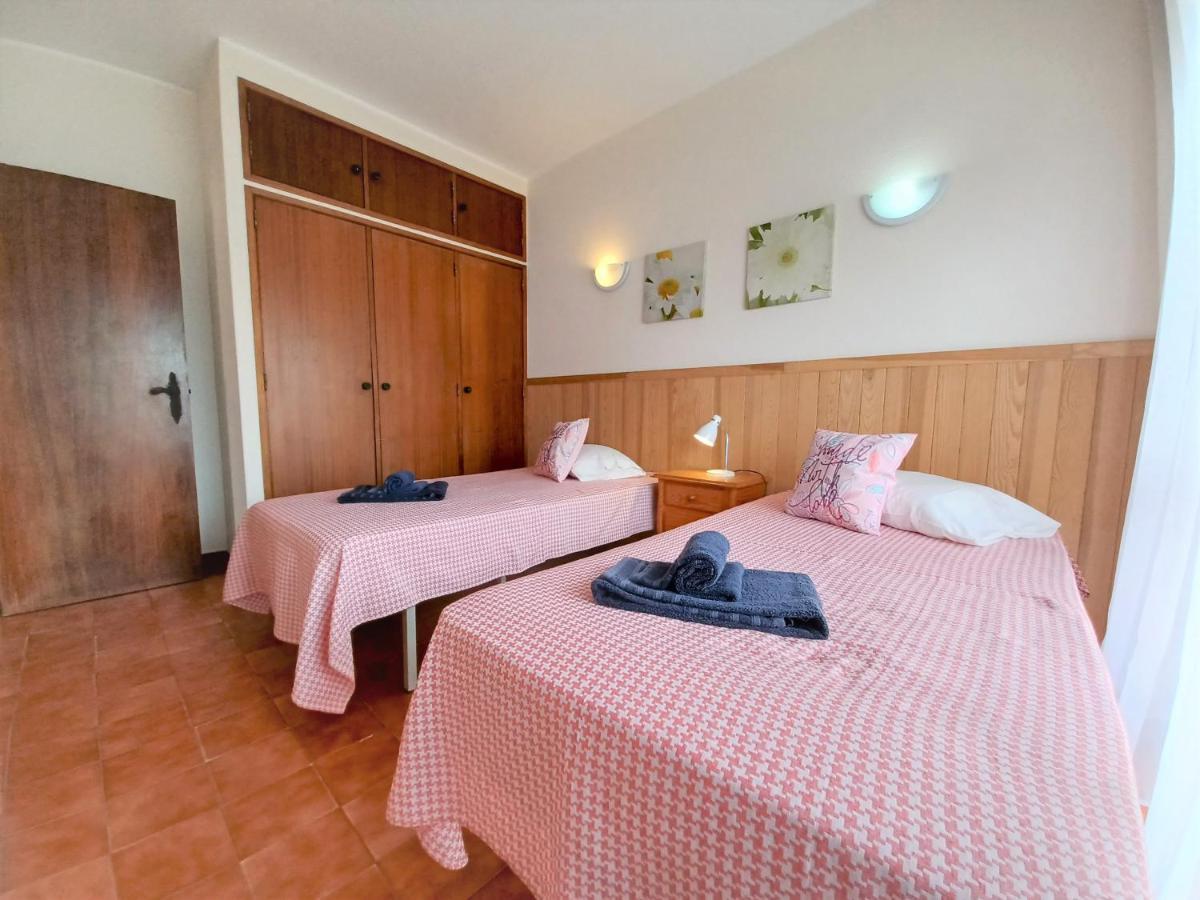 Castelos Beach Apartment 1 ปอร์ติเมา ภายนอก รูปภาพ